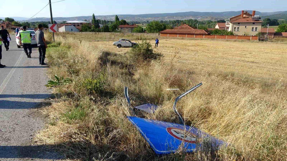 Kütahya Tavşanlı\'da Trafik Kazası: 2 Yaralı