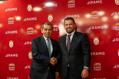 Transfere katkı sağlayan Stad İsim Sponsoru RAMS Global'de Mauro İcardi mutluluğu