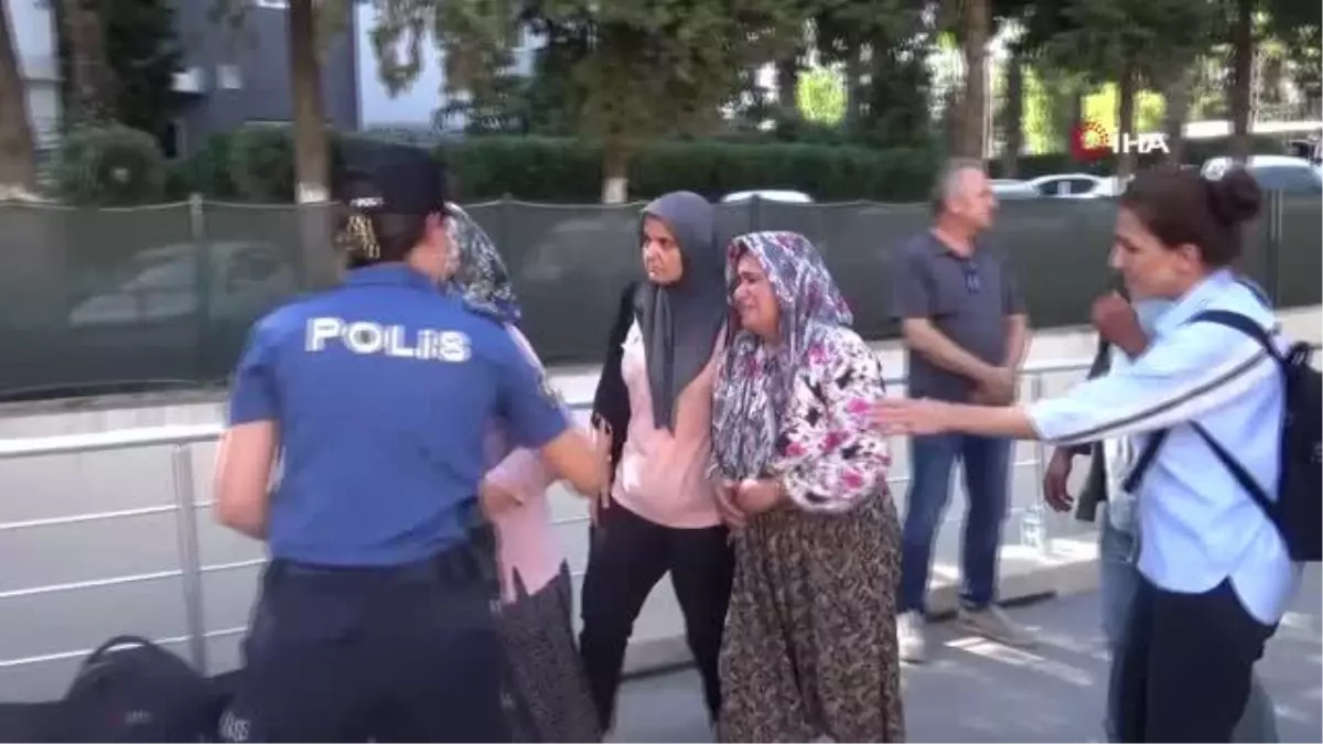 Zırhlı aracın devrilmesi sonucu şehit olan polisin naaşı memleketine uğurlandı