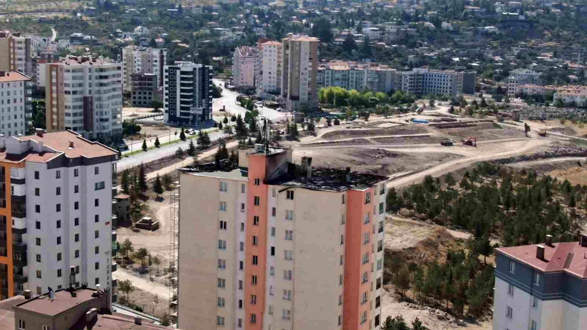 Kayseri\'de çıkan yangında 1 işçi hayatını kaybetti