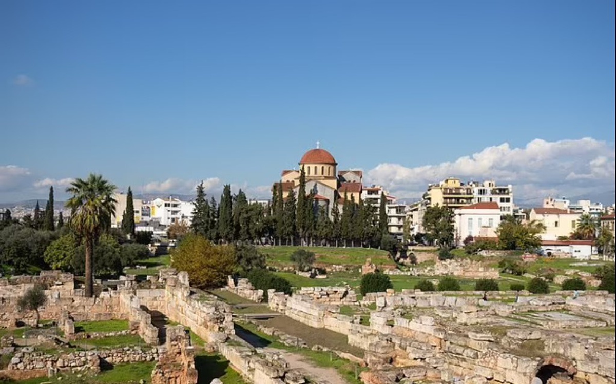 İngiliz Turist Atina\'da Tecavüze Uğradı