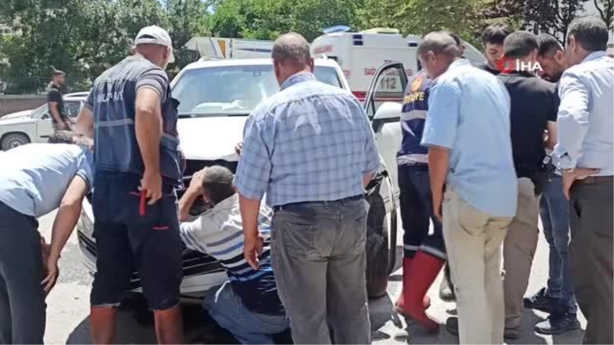Ahlat Belediye Başkanı Çoban trafik kazası geçirdi