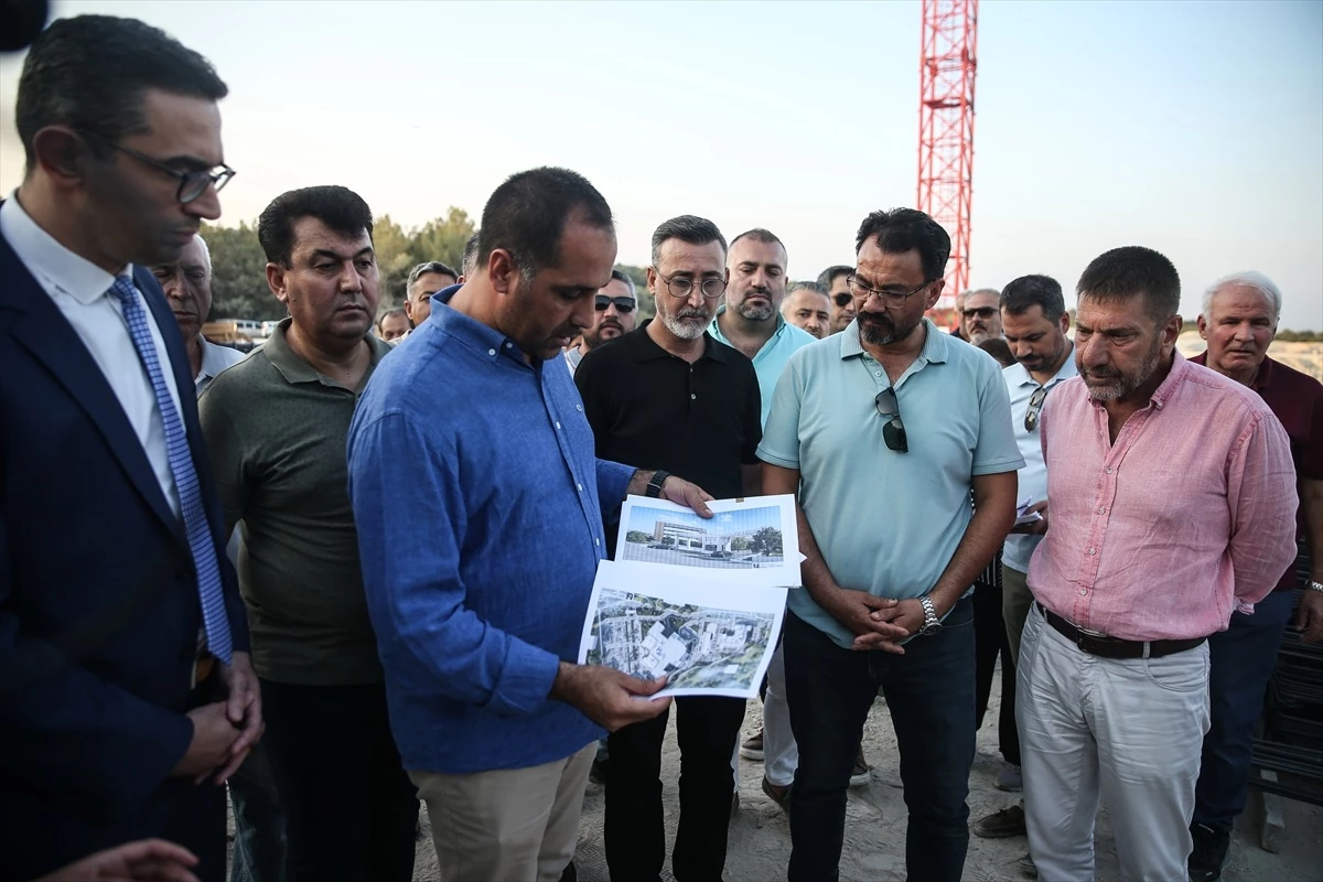 AK Parti Mersin Milletvekili Ali Kıratlı, Mezitli Devlet Hastanesi İnşaatını İnceledi