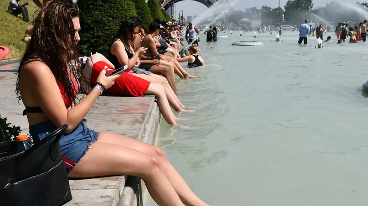 Fransa'da Kavurucu Sıcaklar Nedeniyle 80 Kişi Hayatını Kaybetti