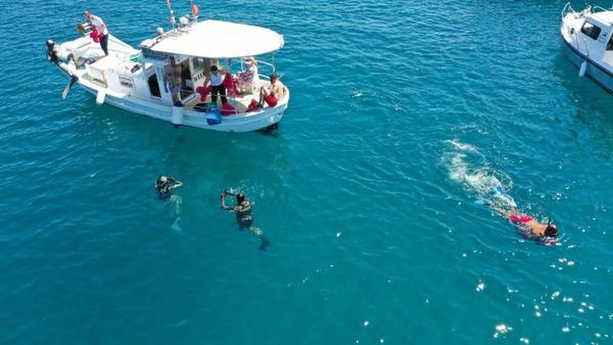 Bodrum\'da Deniz Dibi Temizliğinde 500 Kilo Atık Toplandı