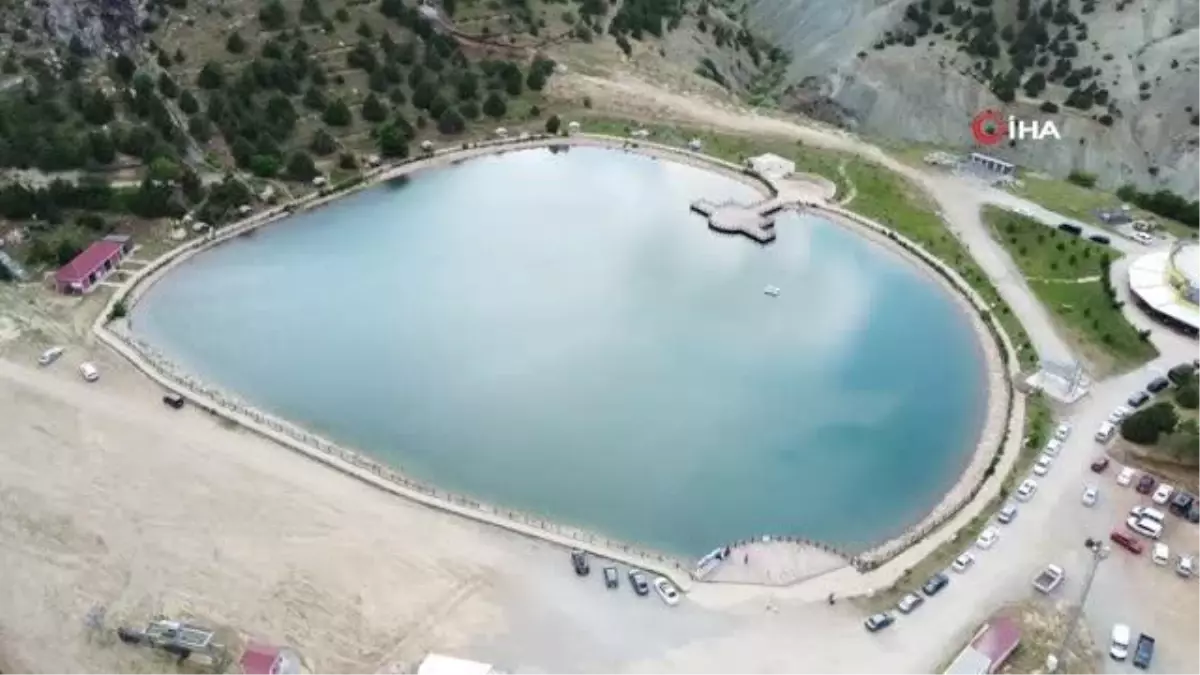 Ergan Dağı, göl manzarasıyla yaz aylarında misafirlerini ağırlıyor