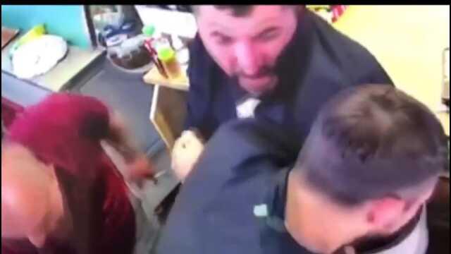 Esneyurt'ta Tekel Bayiine Silahlı Saldırı: 2 Ölü