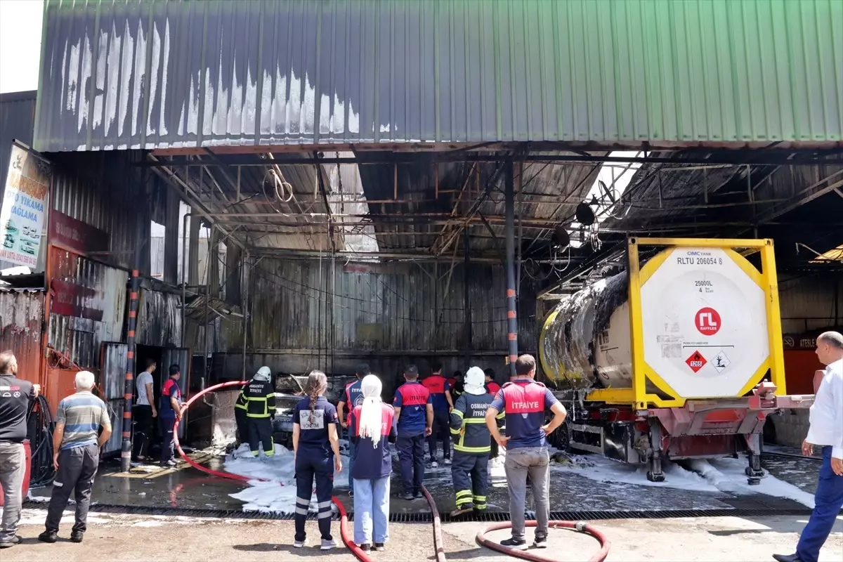 Osmaniye\'de Oto Yıkama ve Yağlama Servisinde Patlama: 3 Yaralı