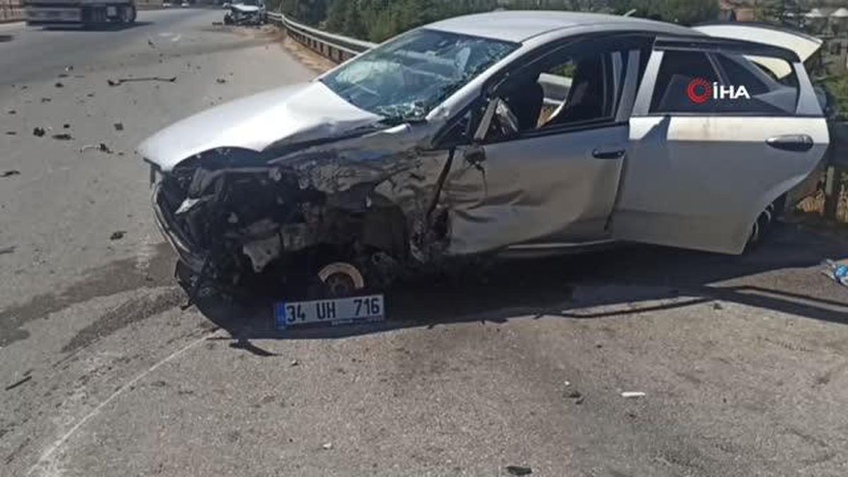 Otomobil ile cip kavşakta çarpıştı: 4 yaralı