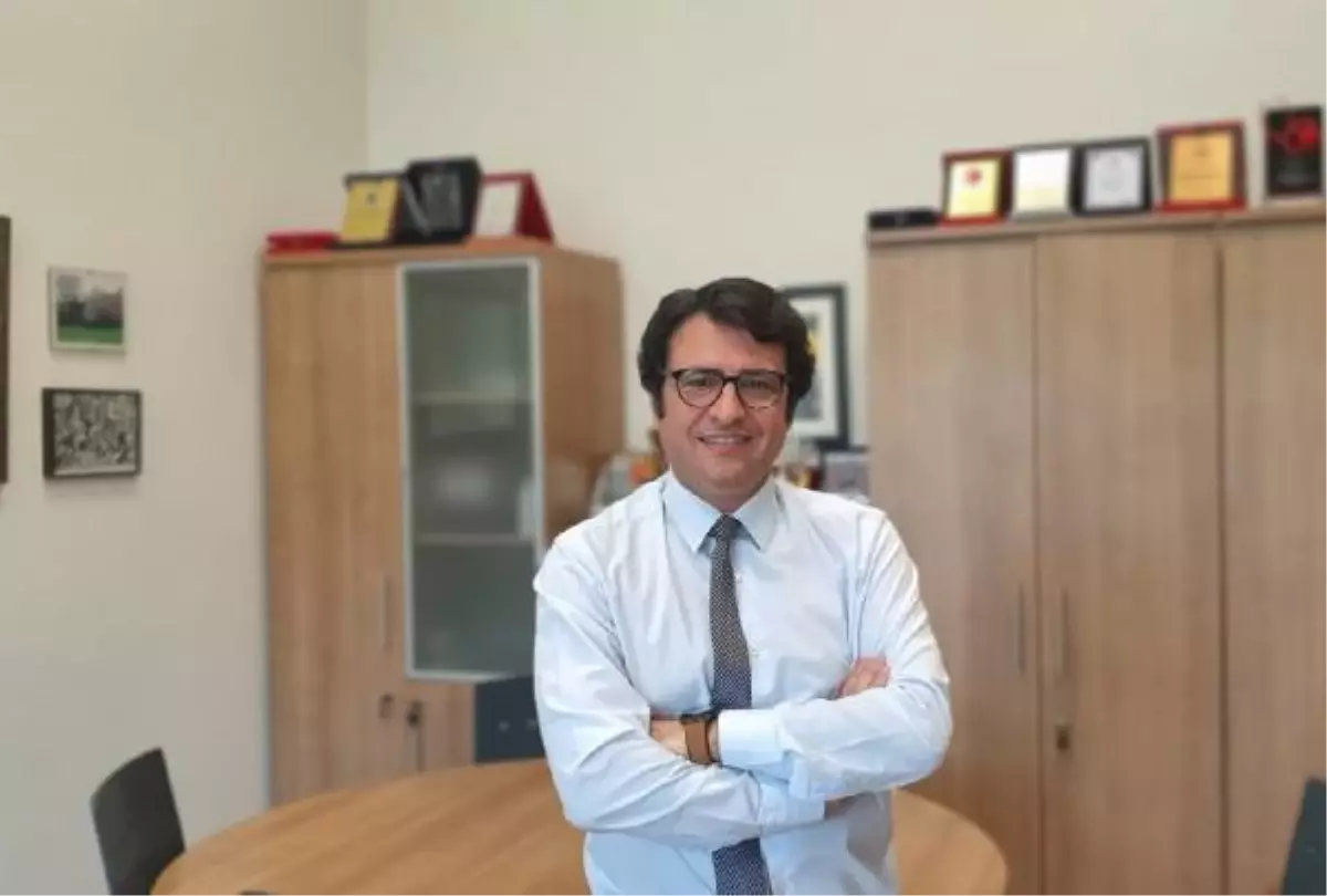 Sağlık mensuplarının sosyal medya paylaşımlarına 'yönetmelik' ayarı