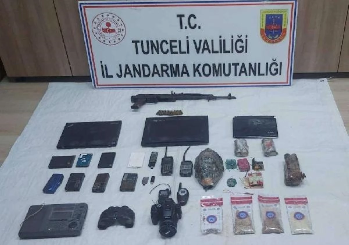 Tunceli\'de teröristlerin kullandığı sığınaklarda silah ve patlayıcı madde ele geçirildi