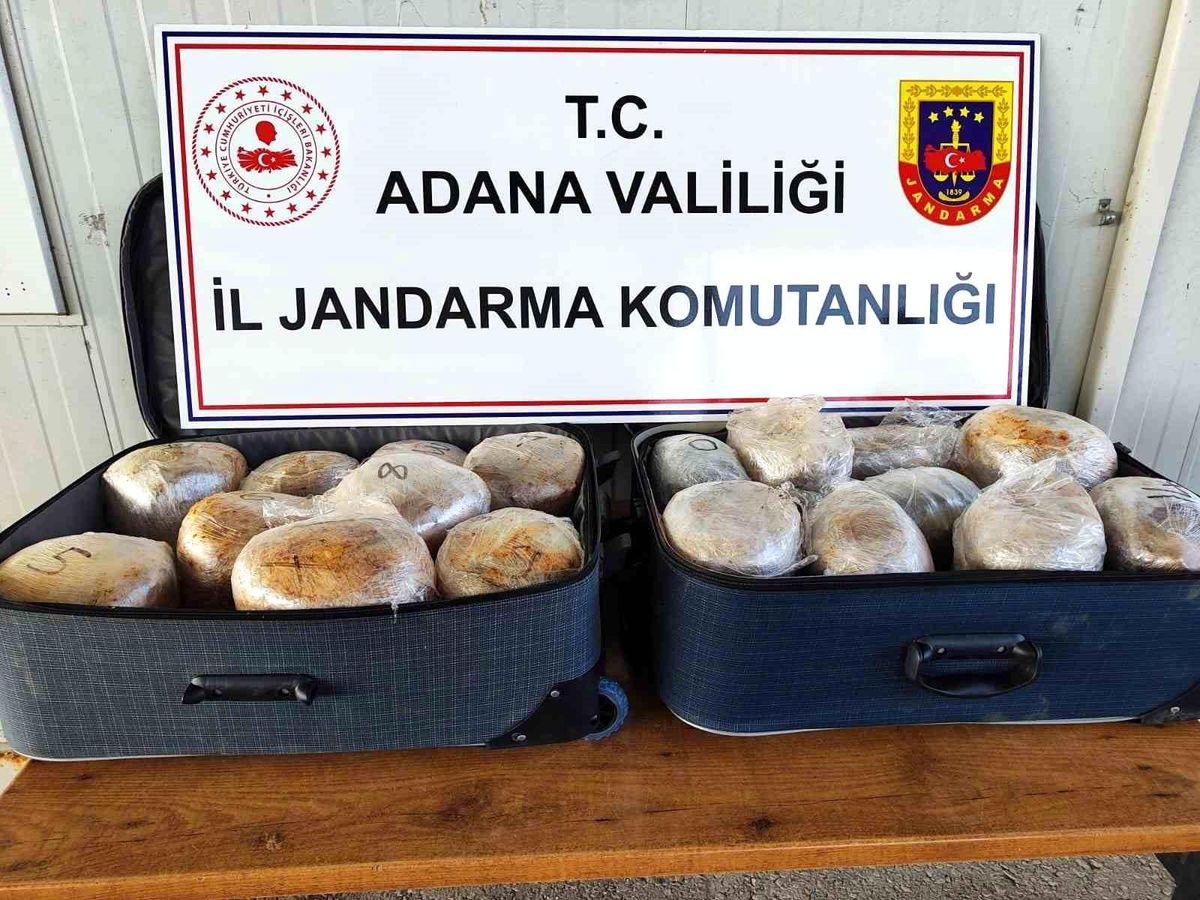 Adana\'da 20 Kilogram Esrar Ele Geçirildi