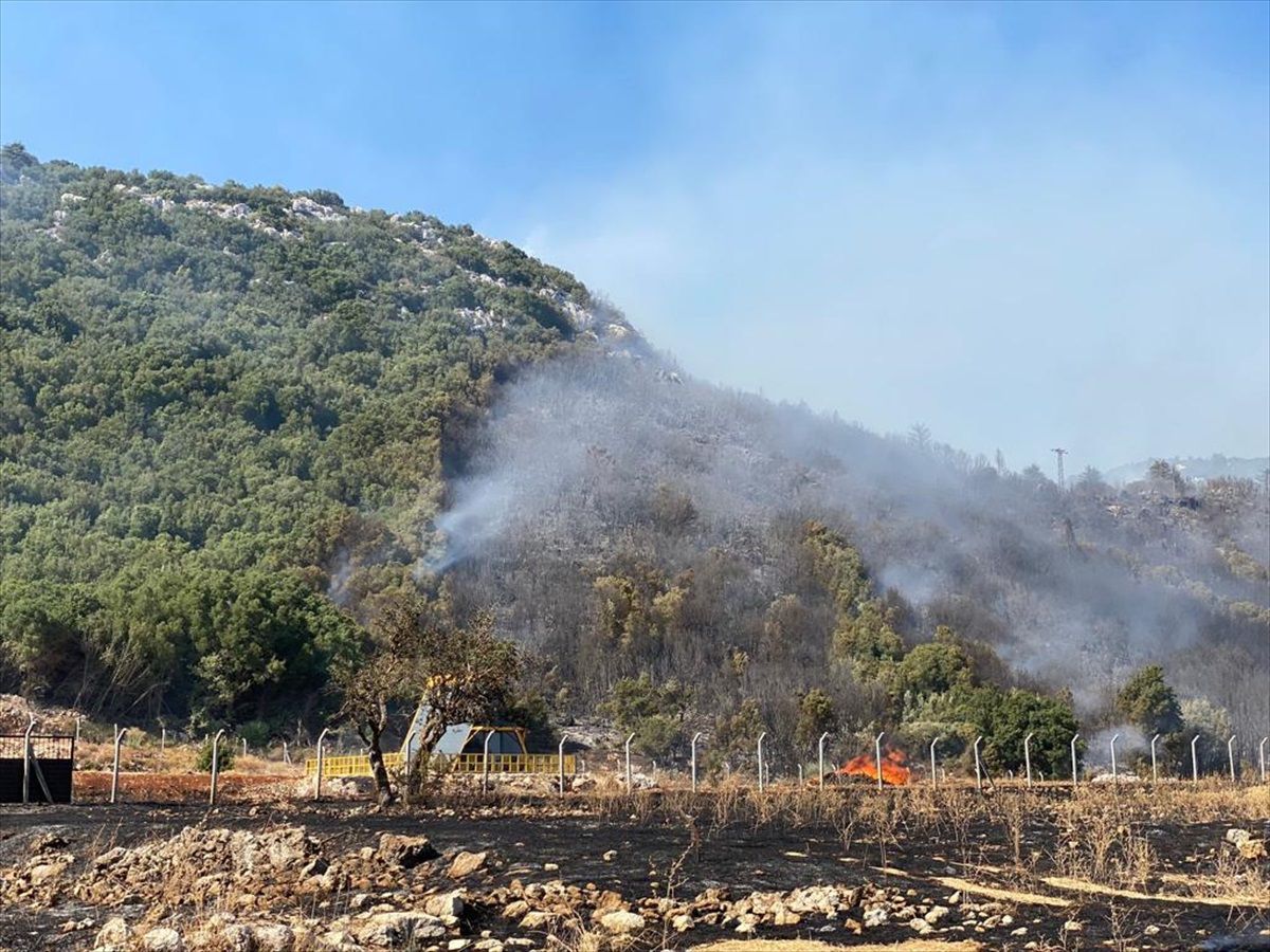 Antalya Kaş\'ta çıkan yangın kontrol altına alındı