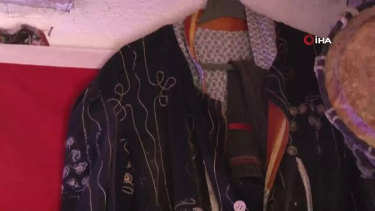 Antika merakıyla kanseri yendi, evini adeta müzeye dönüştürdü