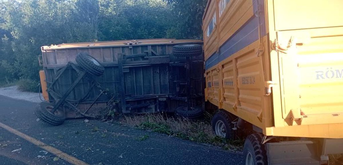 Elazığ\'da Biçerdöver ile Traktör Çarpışması: 2 Yaralı