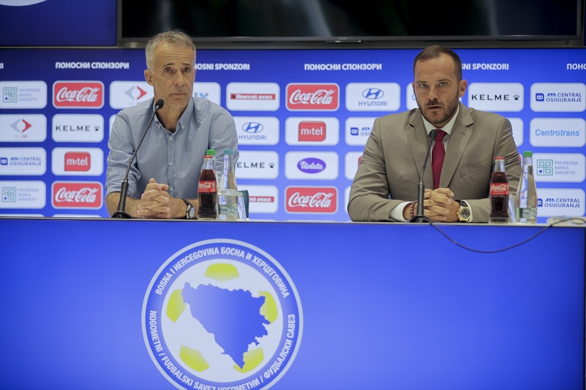 Bosna Hersek Milli Futbol Takımı\'nda Meho Kodro Teknik Direktör olarak görevlendirildi