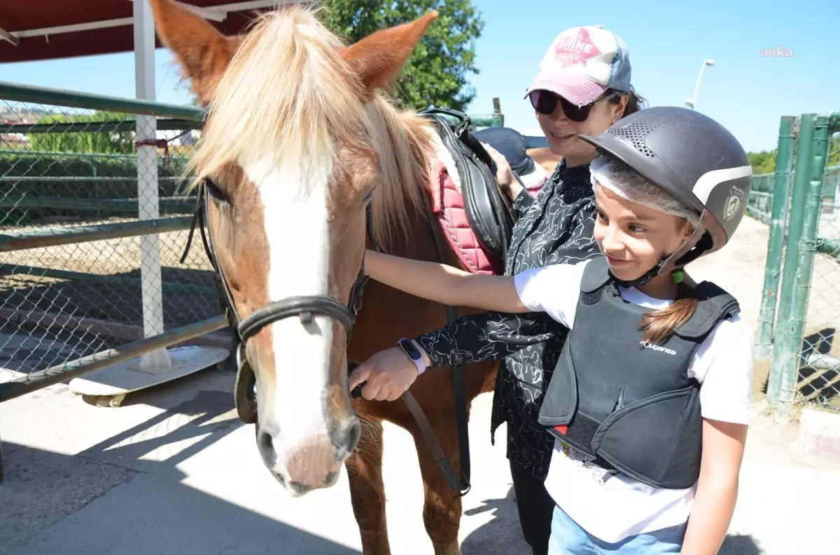 Bozüyük Belediyesi tarafından düzenlenen Eskişehir gezileri başladı