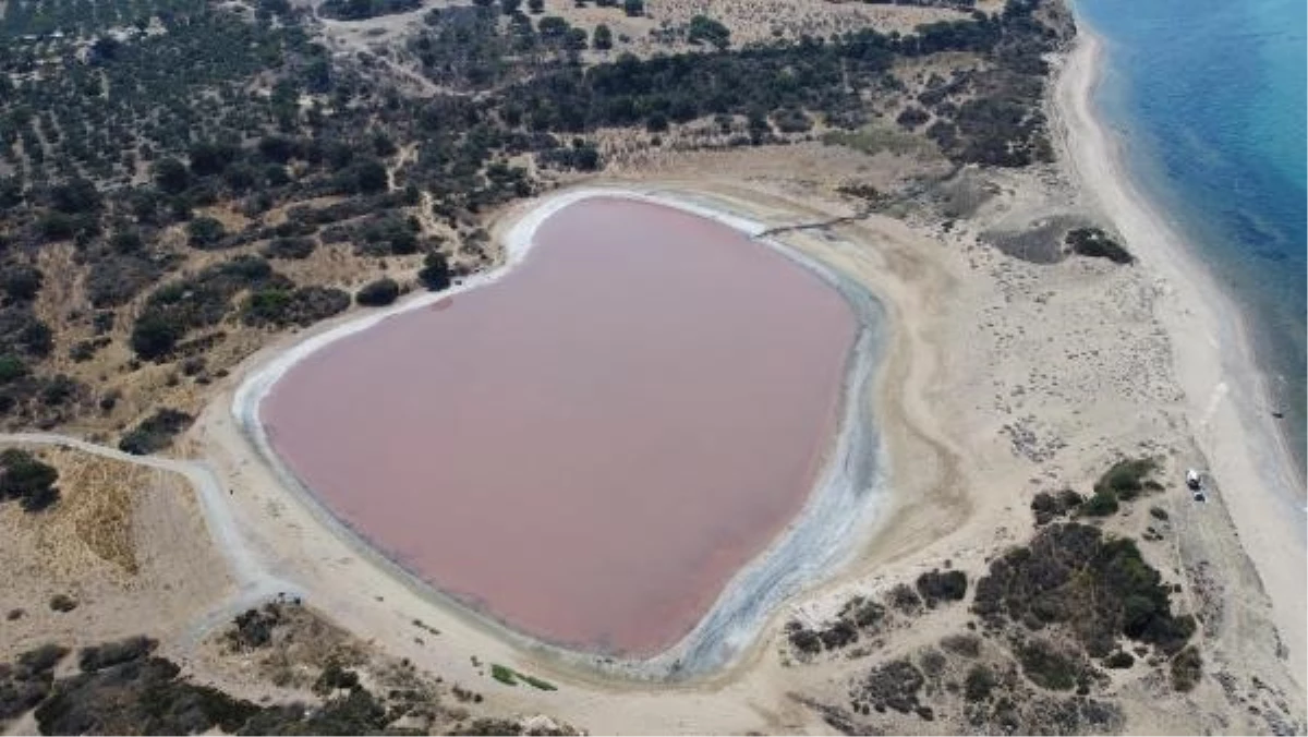 Çanakkale\'deki Kalpli Göl Dron ile Havadan Görüntülendi