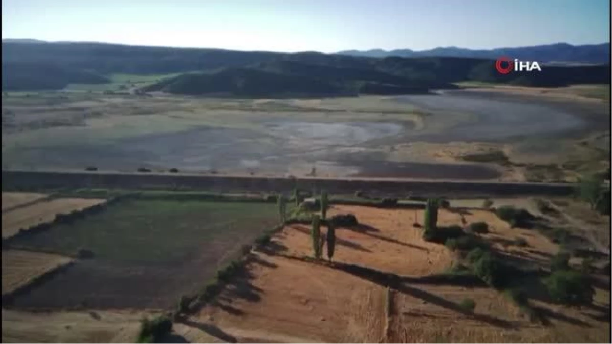 Çanakkale\'de Kumköy Barajı Tamamen Kurudu