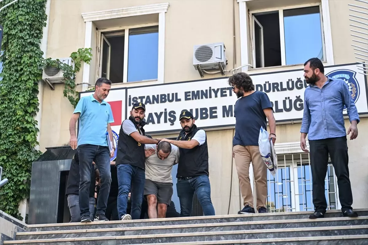 Esenyurt\'ta Tekel Bayisinde Silahlı Kavga: 2 Ölü, 1 Yaralı