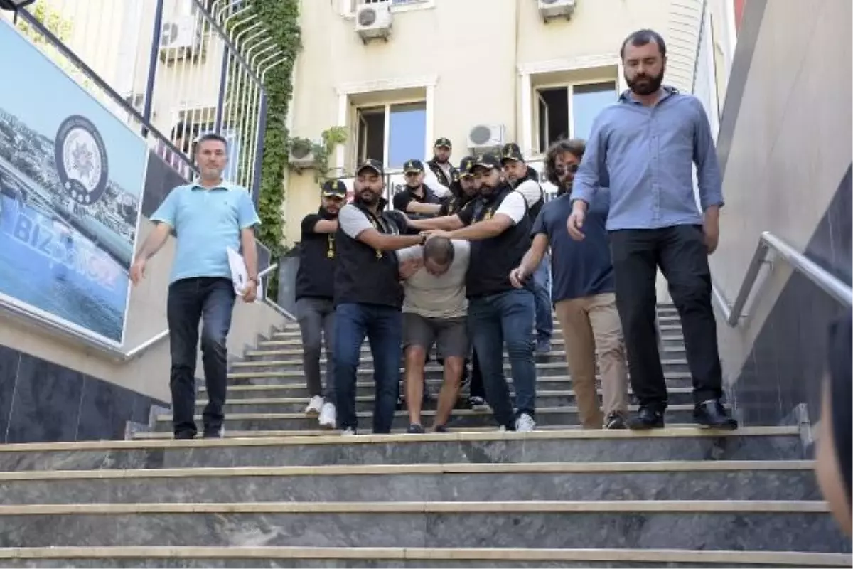 Esenyurt\'ta Tekel Bayisi Baskınında 2 Kişi Hayatını Kaybetti, 8 Kişi Gözaltına Alındı