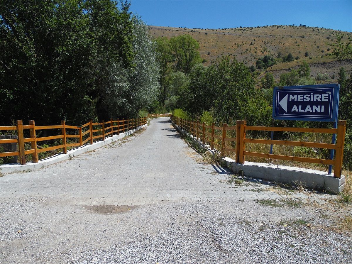 Hayırsever tarafından Ortabayındır köyüne mesire alanı yapıldı