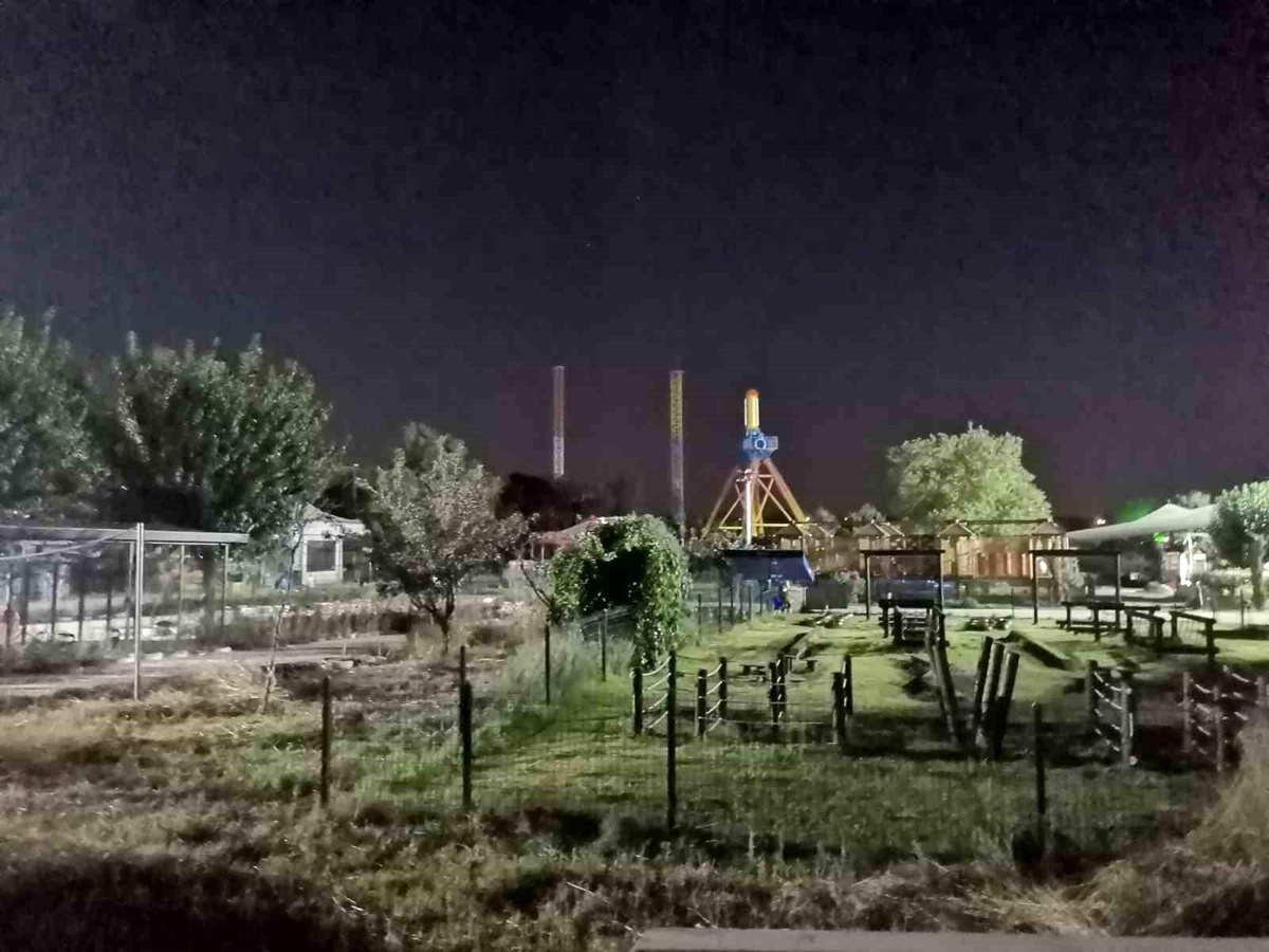 İzmir\'deki Lunaparkta Salıncak Kazası: 6 Yaralı