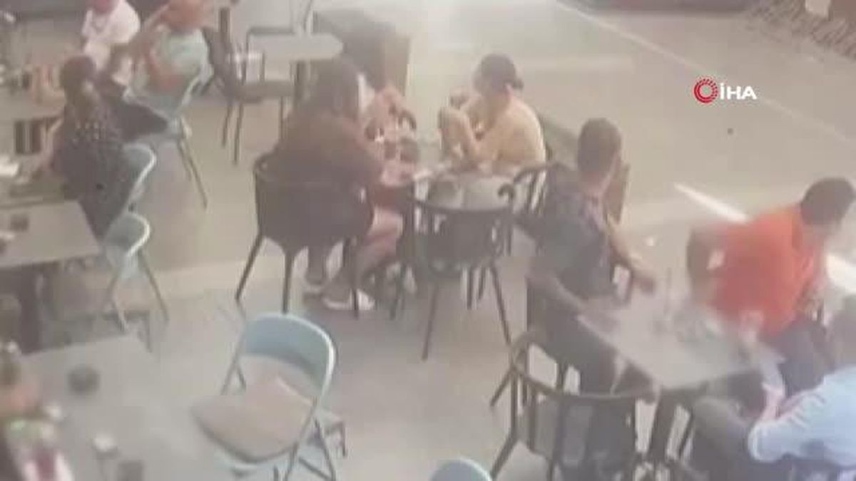 İzmir'deki konsolosluk saldırısında panik anları kameralarda