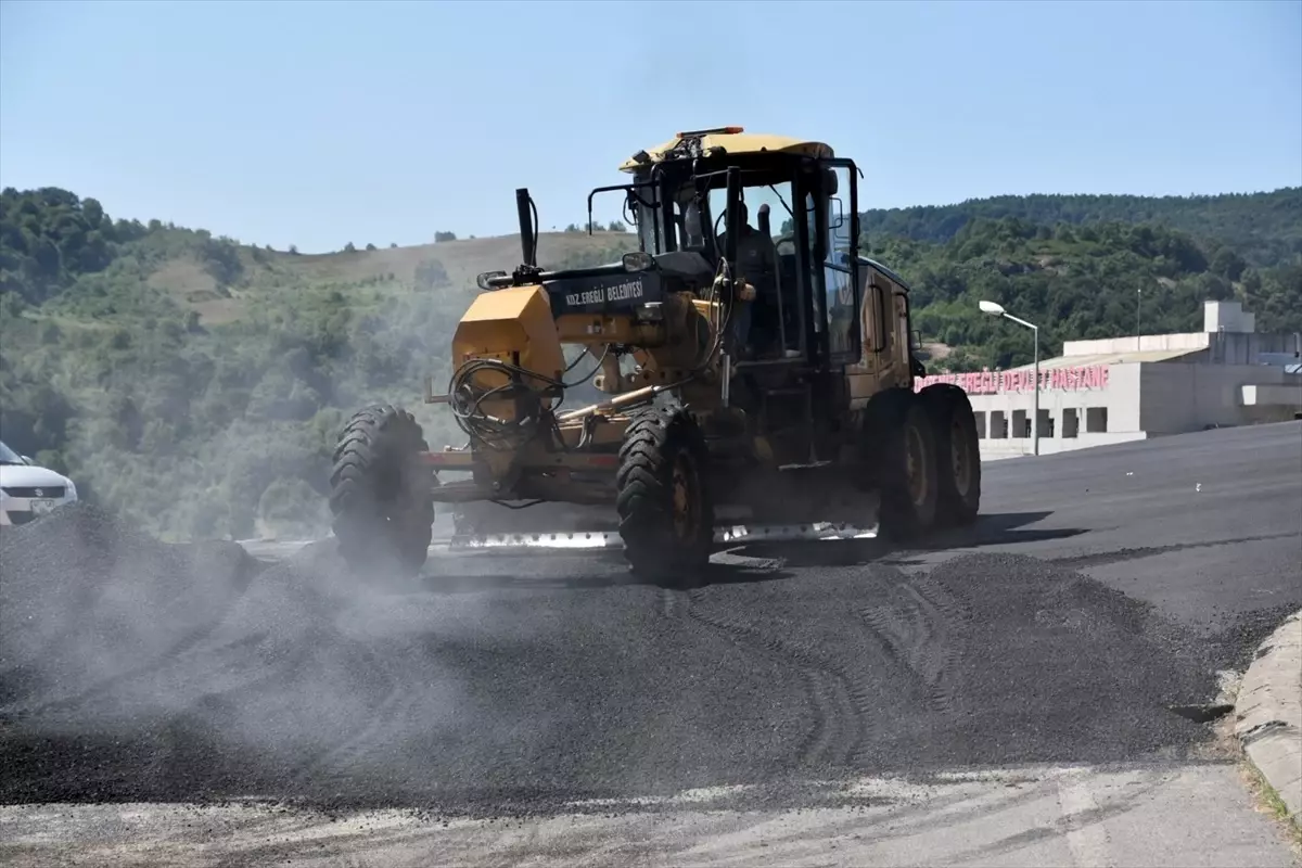 Karadeniz Ereğli Belediyesi 15 Bin Ton Sıcak Asfalt Döktü