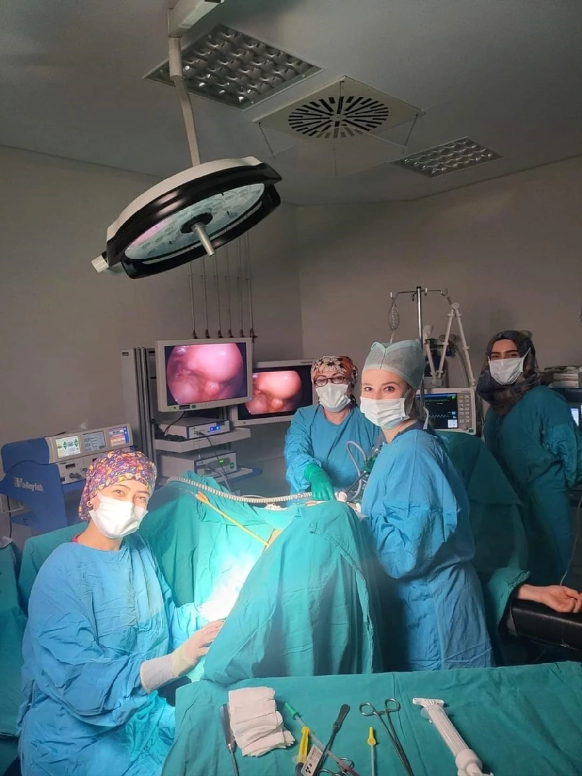 Ankara\'da 22 Santimetrelik Kist Ameliyatla Çıkarıldı