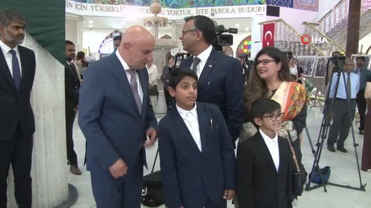 Keçiören\'de \'Keşmir Dayanışma Günü\' çerçevesinde fotoğraf sergisi açıldı