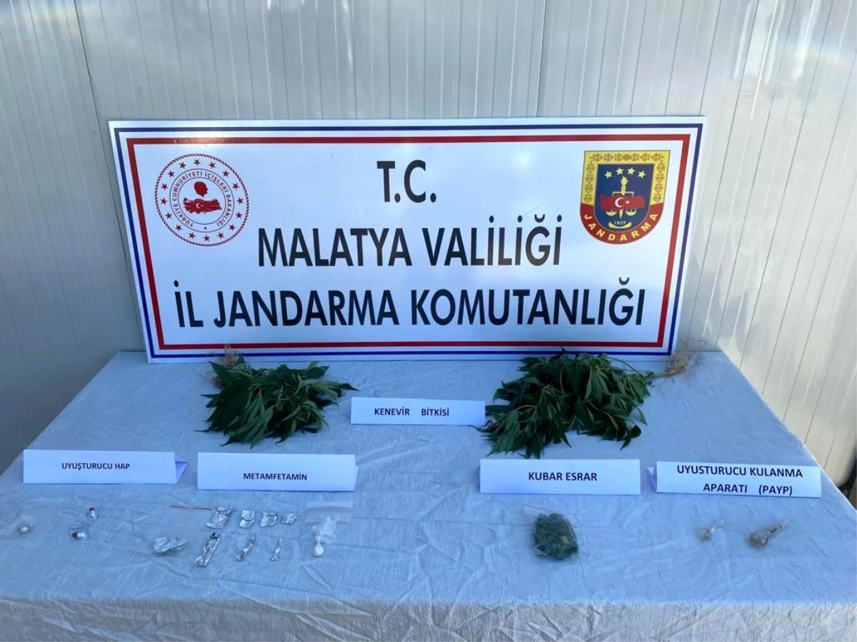 Malatya\'da Uyuşturucu ve Kaçakçılık Operasyonunda 8 Zanlı Tutuklandı