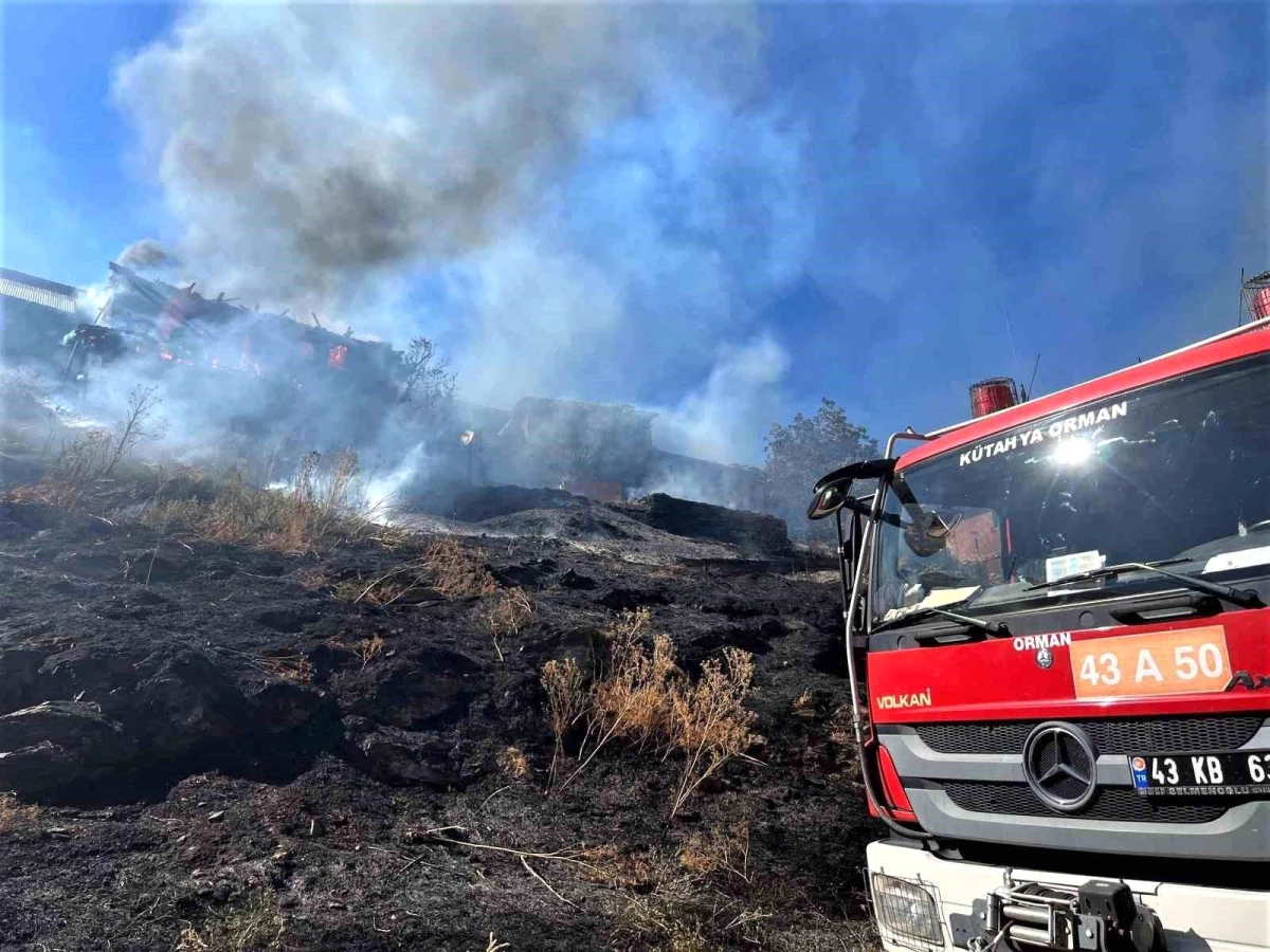 Kütahya\'da meydana gelen ev yangını Simav Orman İşletme Müdürlüğü ekipleri tarafından söndürüldü