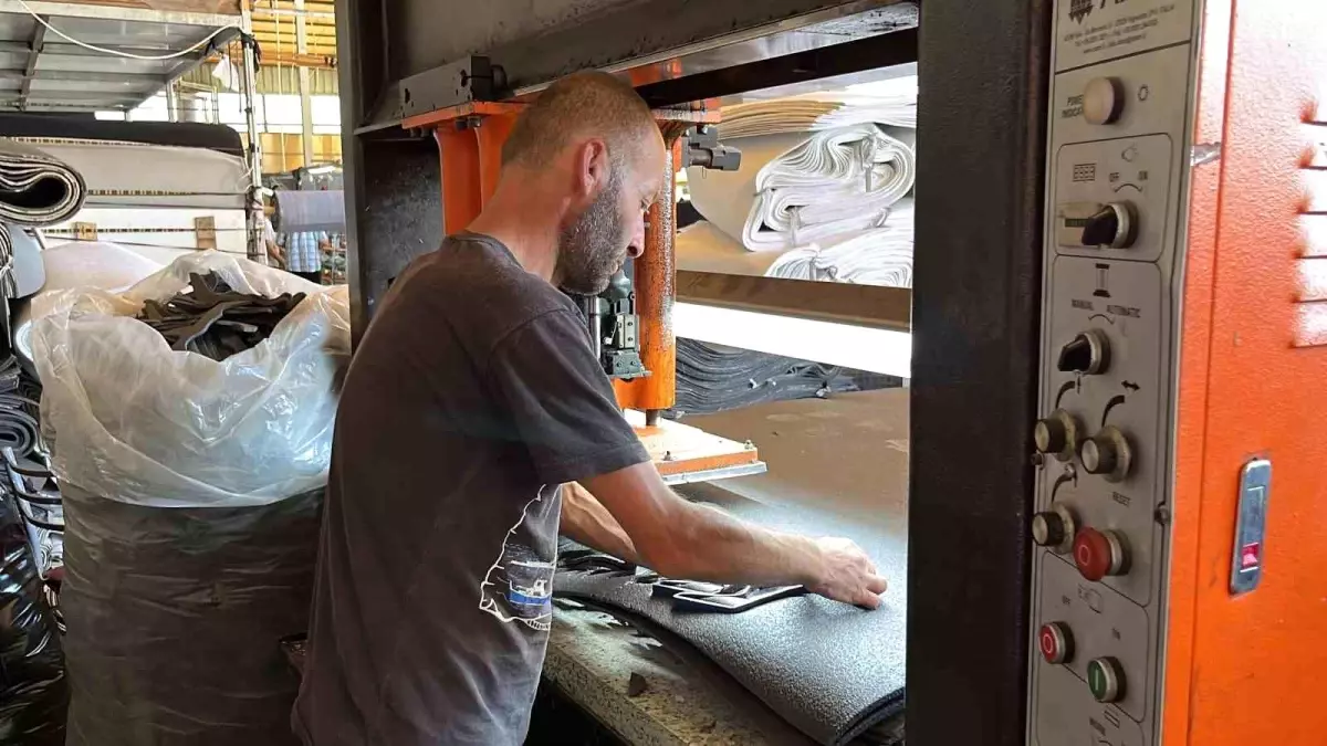 Bartın'da sel felaketinden sonra Atılım Sanayi Sitesinde üretime yeniden başlandı