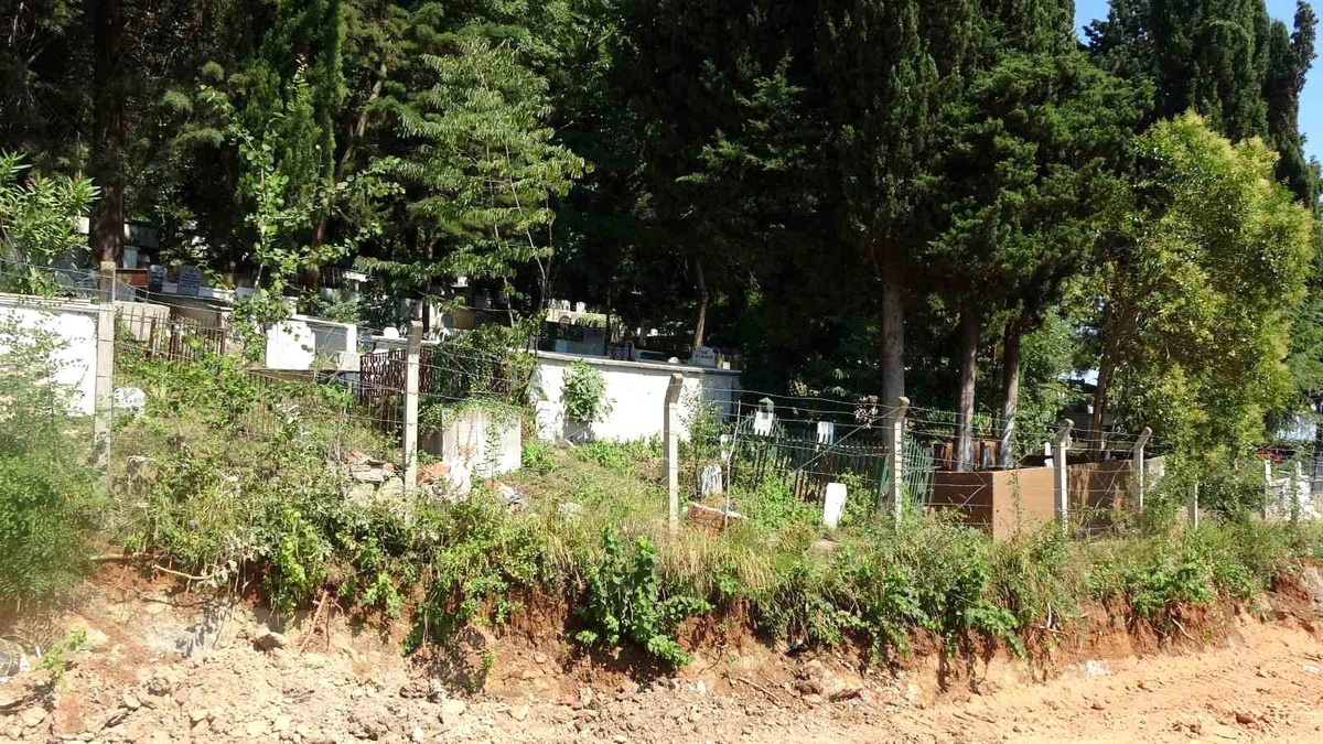 Trabzon\'da Resmi Mezarlık Sayısı 3 Bin 500\'ü Aştı