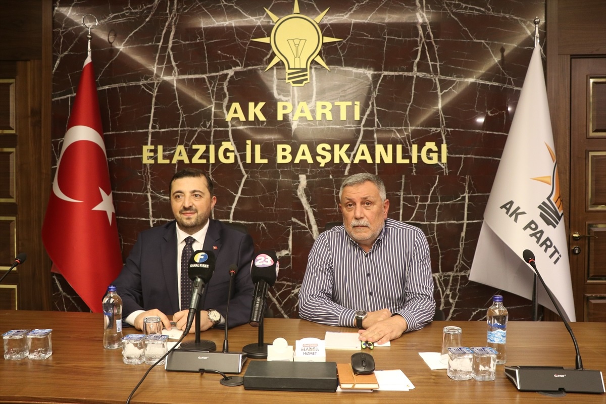 AK Parti Genel Başkan Yardımcısı Mehmet Ali Zengin\'den Kur\'an-ı Kerim\'e Yönelik Saldırılara Tepki