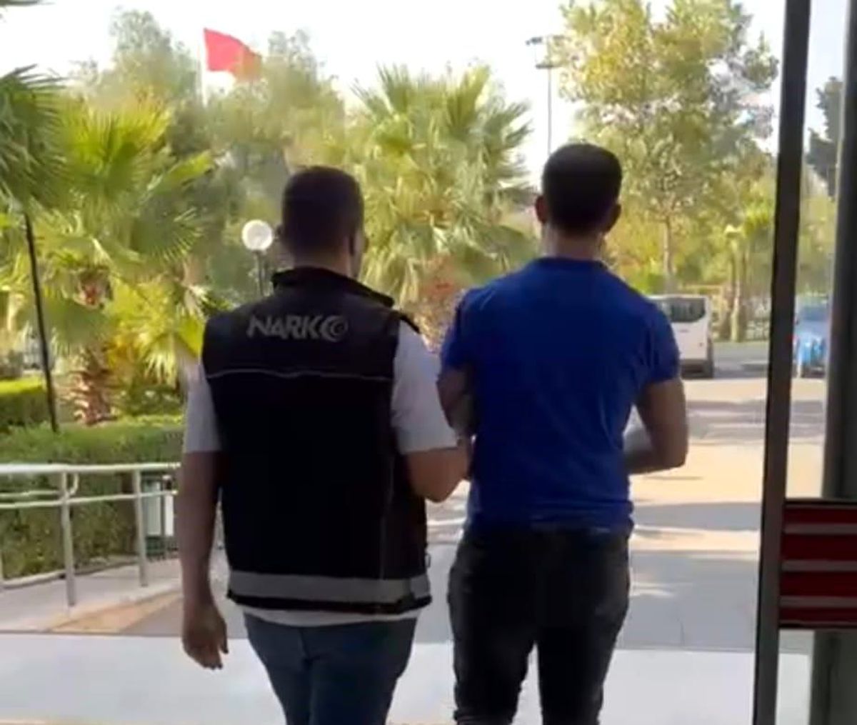 Aydın\'da Uyuşturucu Operasyonu: Aracı Geri Vermeyen Şahıs Tutuklandı