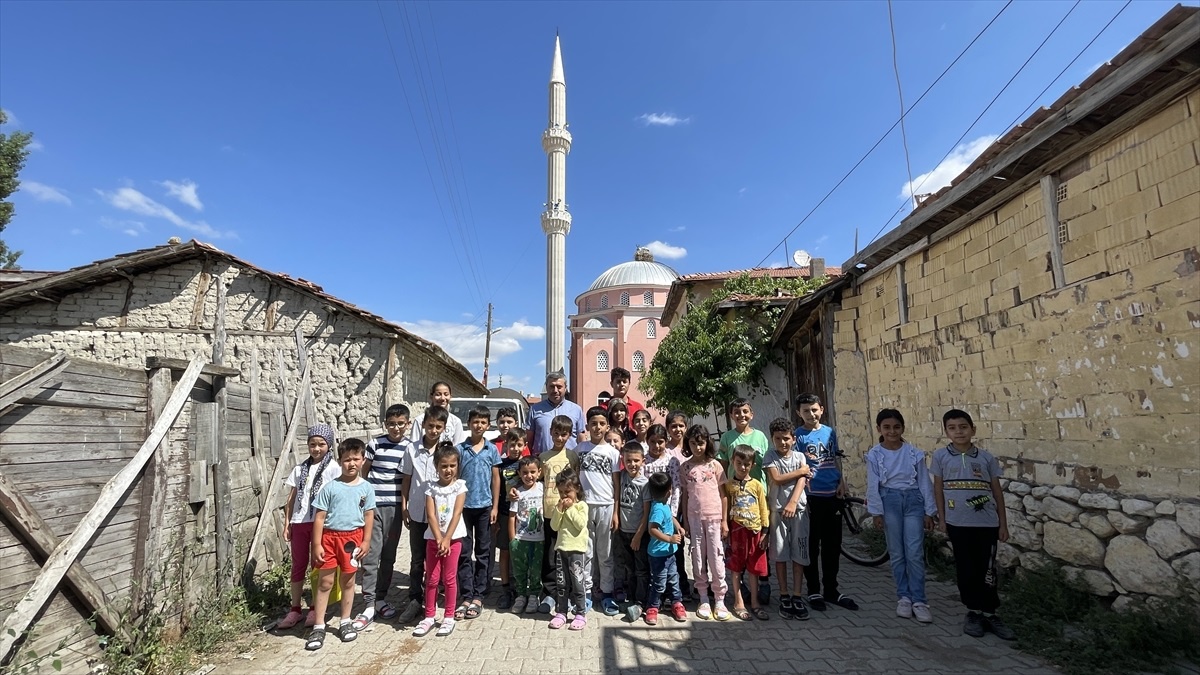 Köy Camisinin Geri Dönüşüm Projesiyle İhtiyaçları Karşılanıyor
