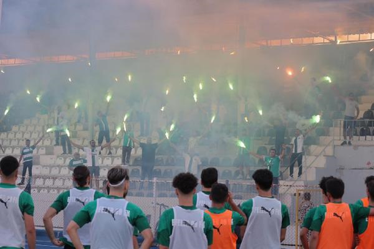 Efeler 09 Spor FK Taraftarlarından Takıma Destek