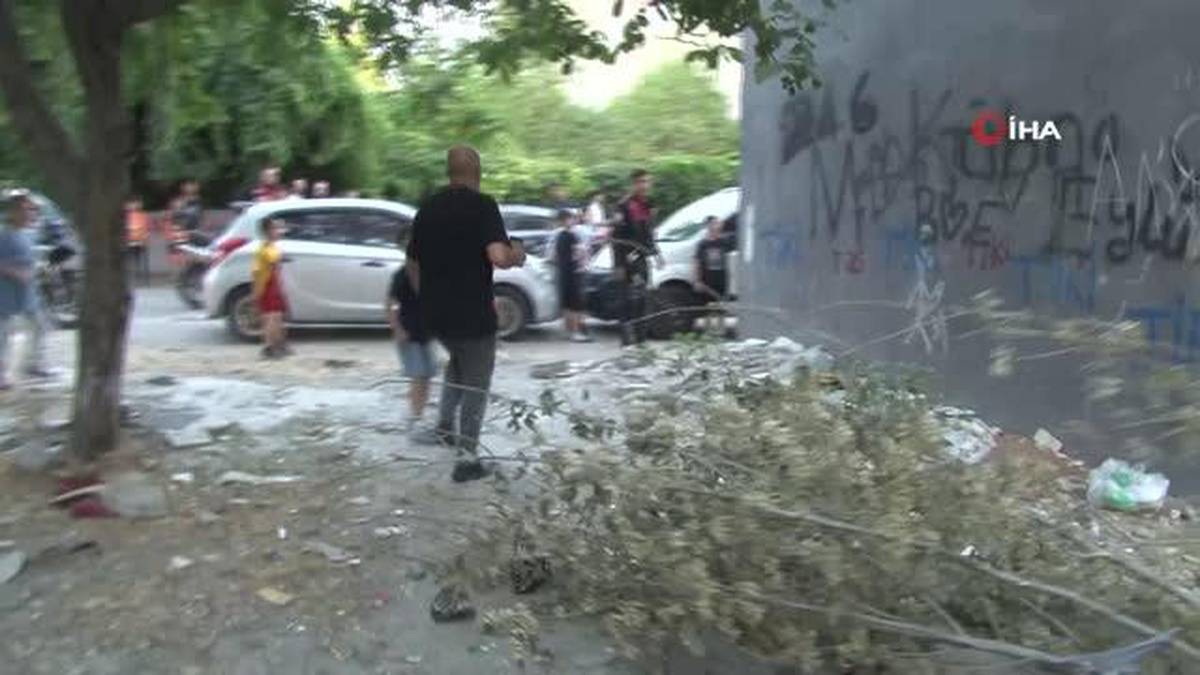 Esenyurt\'ta polis denetimde 5 yabancı uyruklu şahıs gözaltına alındı