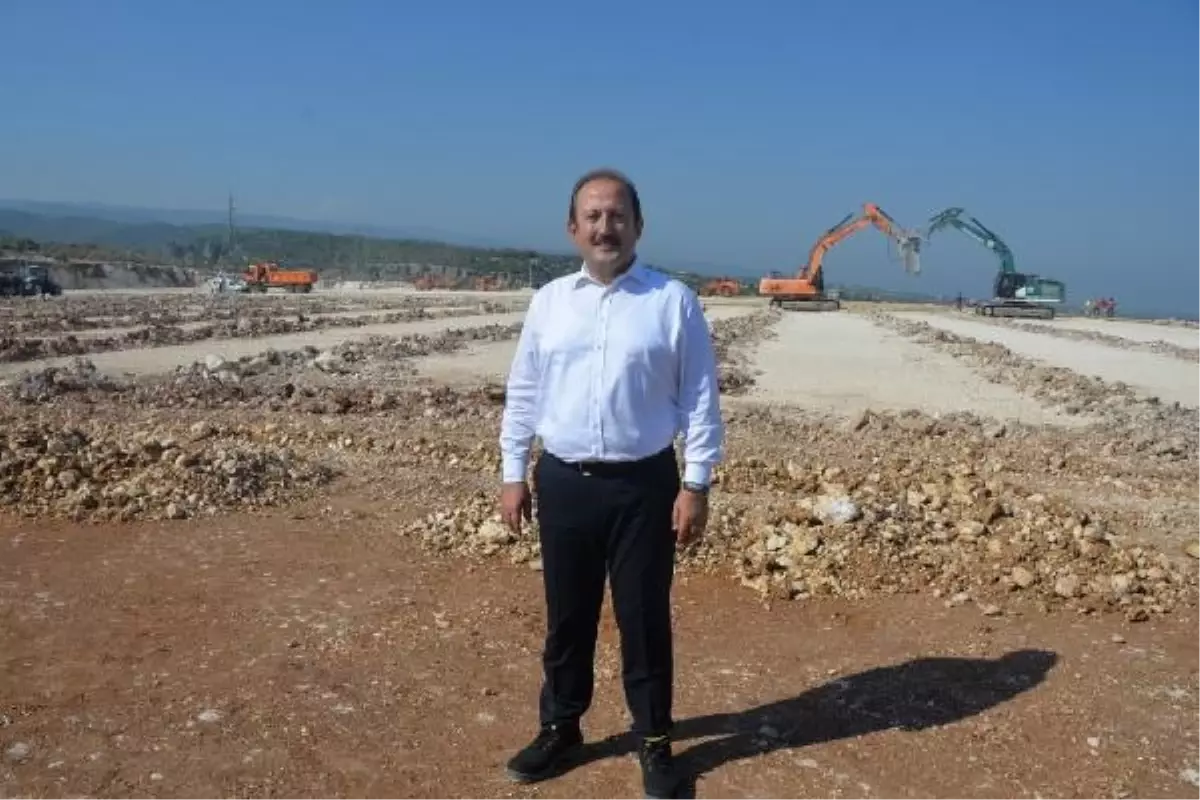 Atakaş Hatayspor\'a Mersin\'de antrenman sahaları yapılıyor