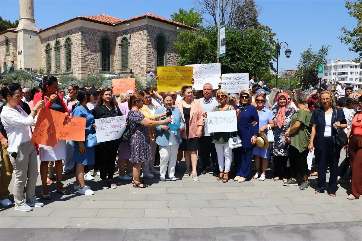 İYİ Parti Genel Başkan Yardımcısı Ünzile Yüksel, Tekirdağ\'da kadınlarla buluştu