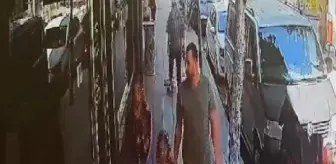 Konya'da Kaldırımda Yürüyen Baba ve Kızına Sıva Parçaları Düştü