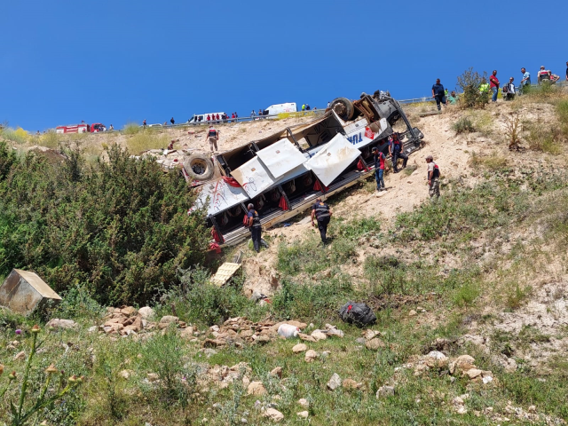 Kars'ta kaza sonrası otobüs işletmesi kapatıldı