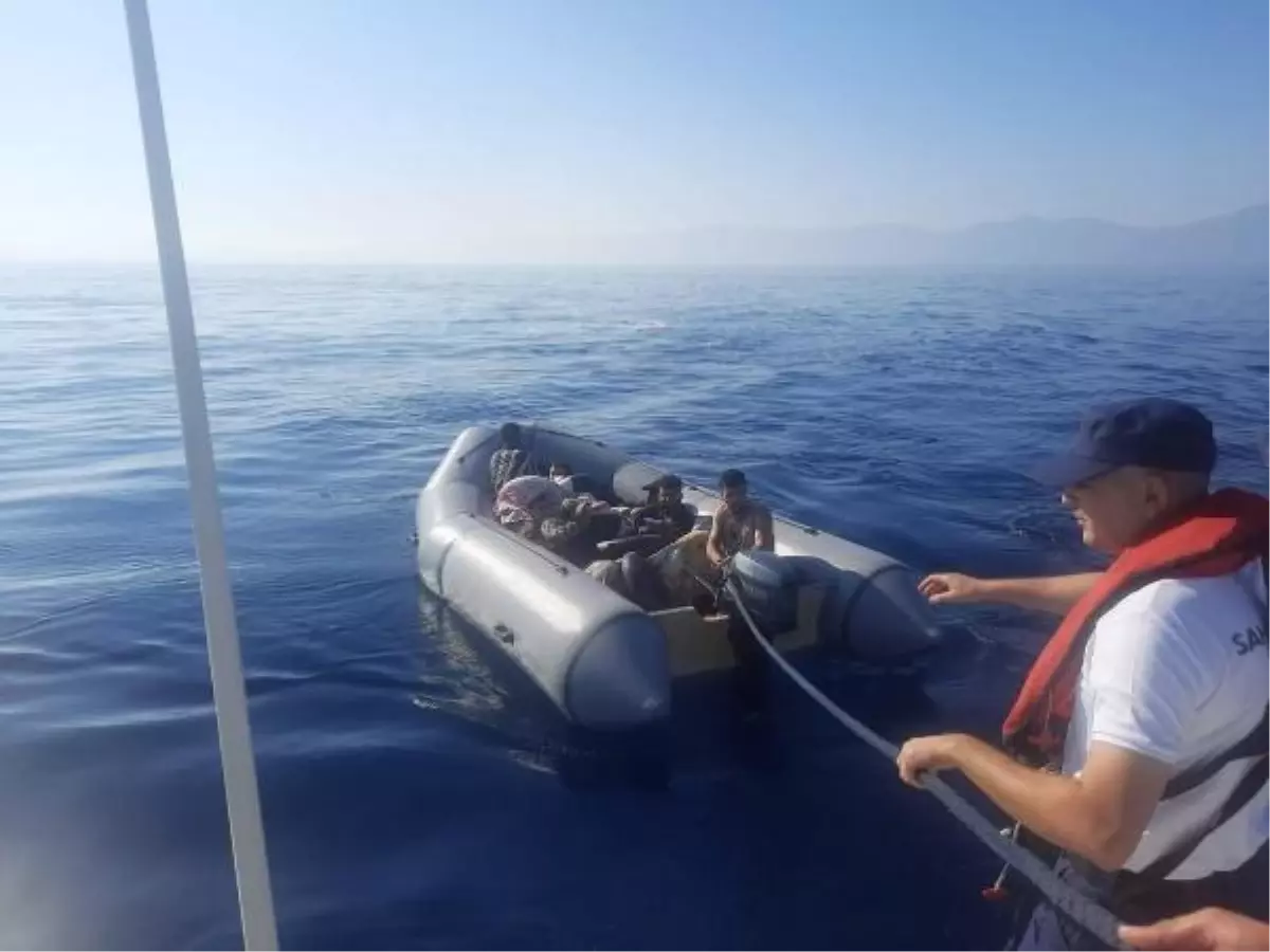 Kuşadası'nda 11 kaçak göçmen yakalandı