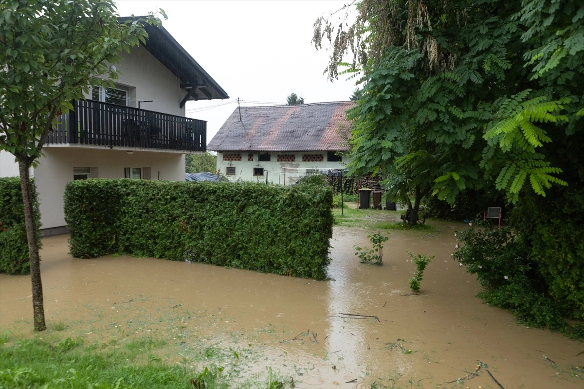 Slovenya\'da Şiddetli Yağışlar Sonucu Sel: 1 Ölü