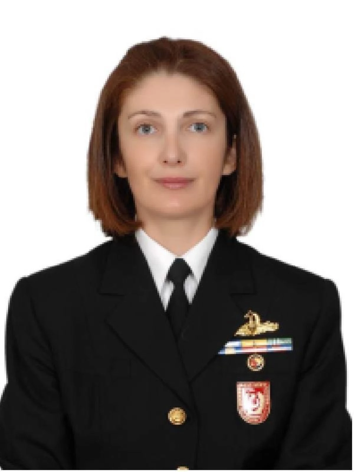 Türk Silahlı Kuvvetleri\'nde İlk Kadın Amiral: Gökçen Fırat