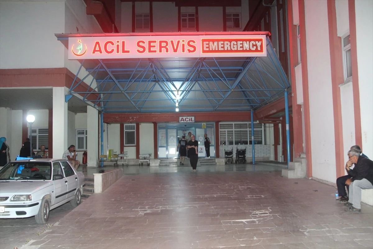 Amasya\'nın Taşova ilçesinde yemekten rahatsızlanan 10 kişi hastaneye kaldırıldı