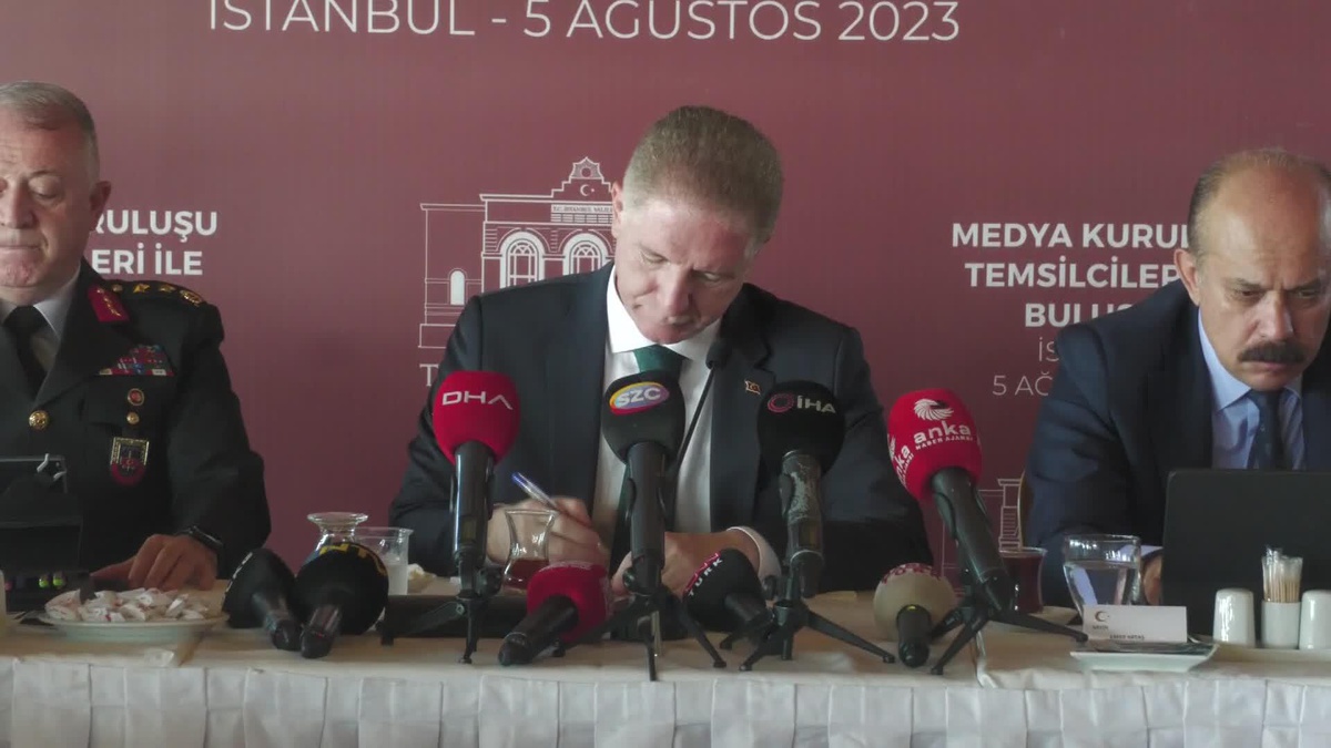 İstanbul Valisi Davut Gül : "İstanbul\'da Yabancıların Suç İşleme Oranı Vatandaşımıza Göre 6 Kat Daha Az"