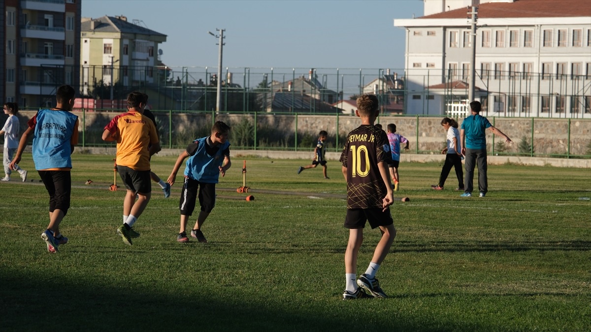 Karapınar\'da Yaz Kur\'an Kursları Futbol Turnuvası Devam Ediyor